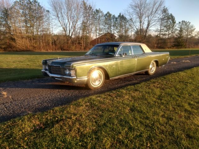 1969 Lincoln Continental Continental Town Car Sedan