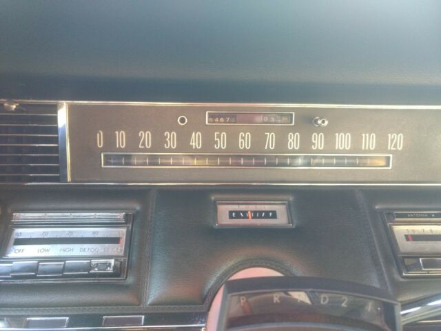 1969 Lincoln Continental Continental Town Car Sedan - photo 11