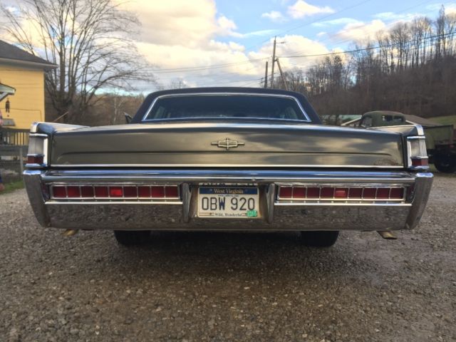 1969 Lincoln Continental - photo 2