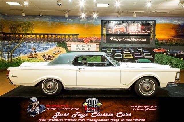 1969 Lincoln Continental, White with 61,232 Miles available now! 1969 Lincoln Continental --