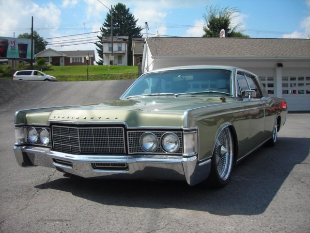 1969 Lincoln Continental - photo 3