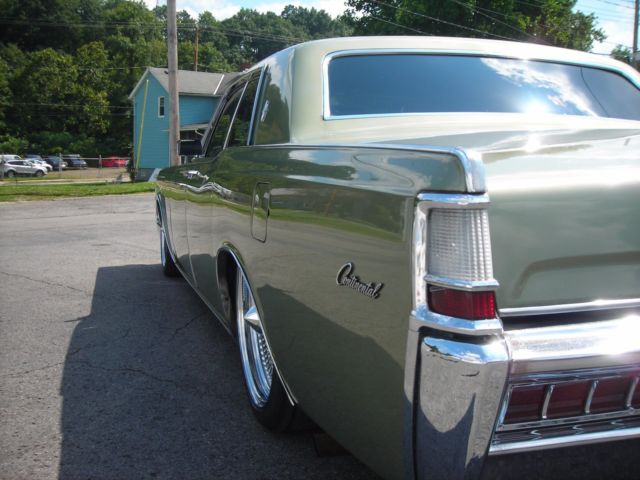 1969 Lincoln Continental - photo 4