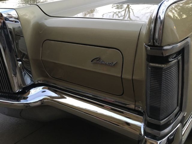 1969 Lincoln Continental - photo 12
