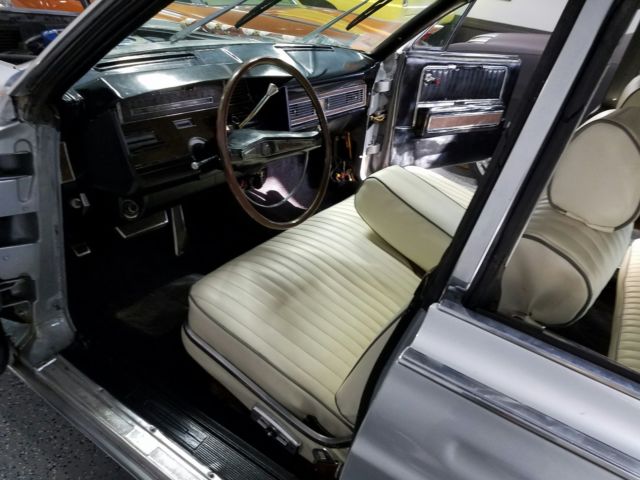 1969 Lincoln Continental - photo 11