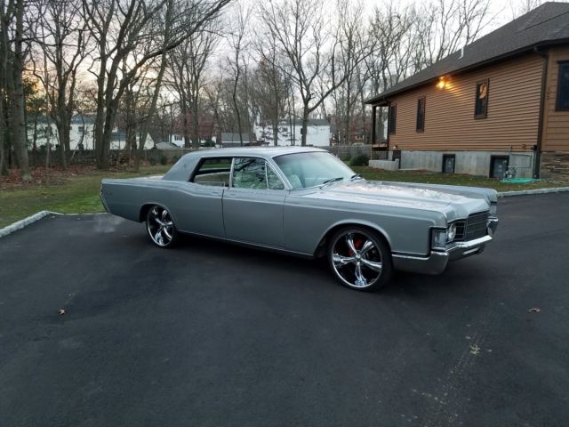 1969 Lincoln Continental - photo 2