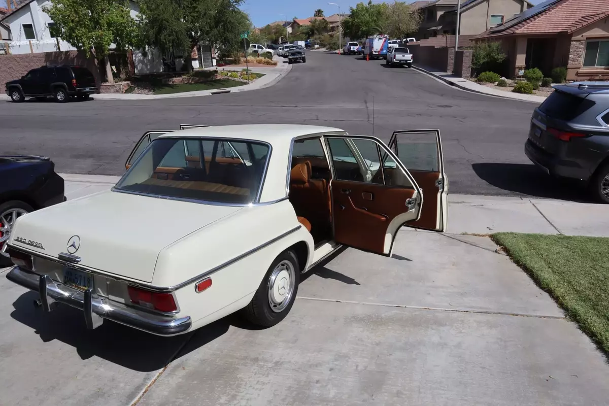 1969 mercedes 220 Diesel 1969 Mercedes-Benz 220 D