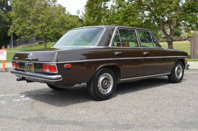 1969 Mercedes-Benz 200-Series -- - photo 6