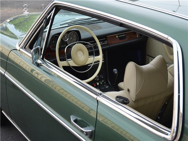 1969 Mercedes-Benz 250CE Coupe, 5-Speed, Sunroof - photo 5