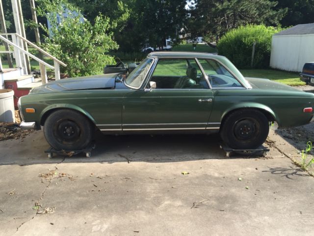 1969 Mercedes-Benz 200-Series - photo 2