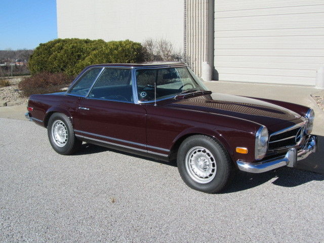 1969 Mercedes-Benz 200-Series Both Tops- Auto-A/C - photo 13