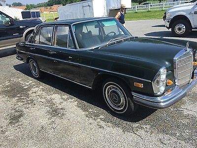 1969 Mercedes-Benz 200-Series - photo 2