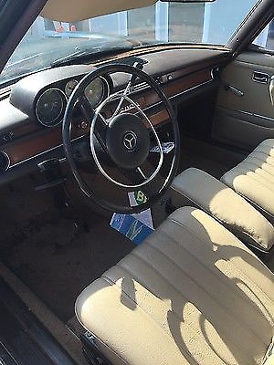 1969 Mercedes-Benz 200-Series - photo 5