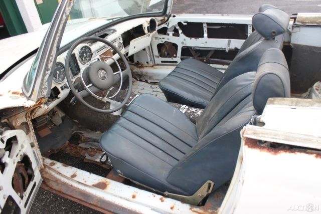 1969 Mercedes-Benz SL-Class - photo 12