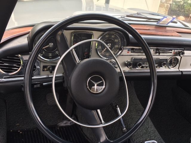 1969 Mercedes-Benz 200-Series - photo 5