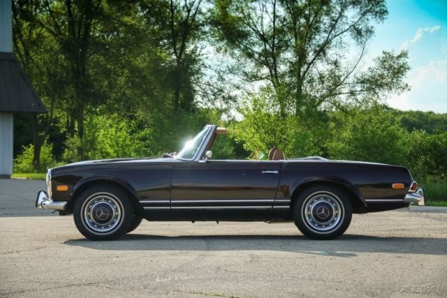 1969 Mercedes-Benz 200-Series - photo 8