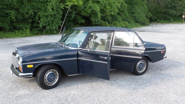 1969 Mercedes-Benz 200-Series 220d 1969 Mercedes-Benz 200-Series