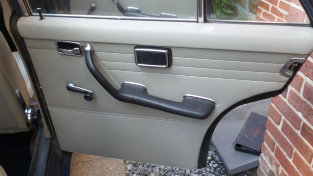 1969 Mercedes-Benz 200-Series - photo 12