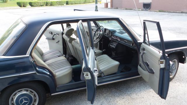 1969 Mercedes-Benz 200-Series - photo 8