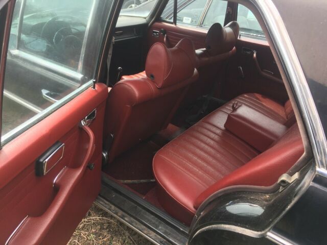 1969 Mercedes-Benz 200-Series - photo 11