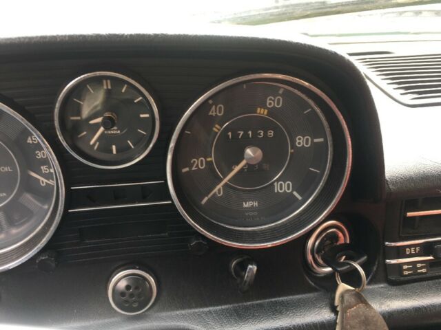 1969 Mercedes-Benz 200-Series - photo 5