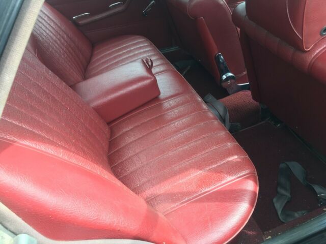1969 Mercedes-Benz 200-Series - photo 6