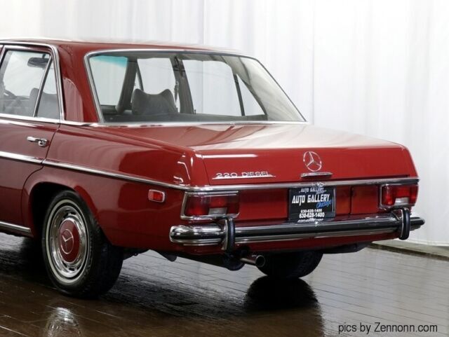 1969 Mercedes-Benz 220D - photo 11