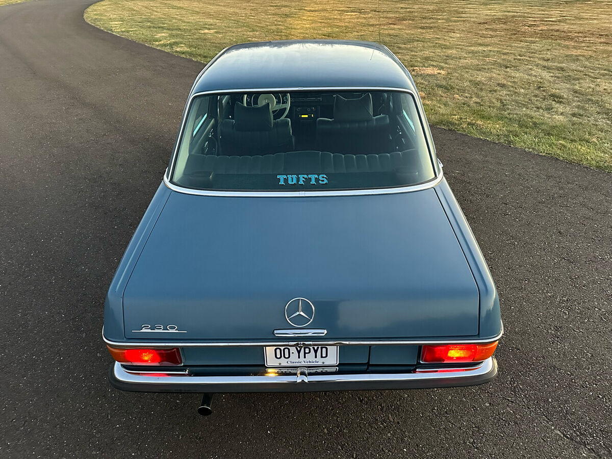 1969 Mercedes-Benz 200-Series - photo 9