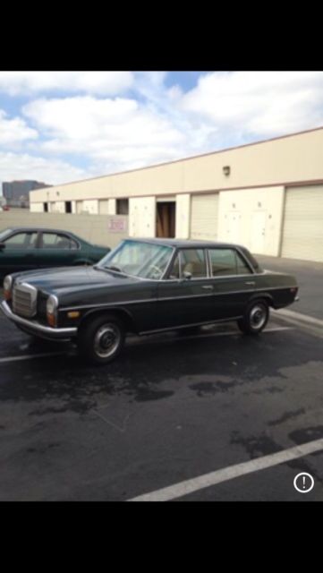 1969 Mercedes-Benz 200-Series - photo 2