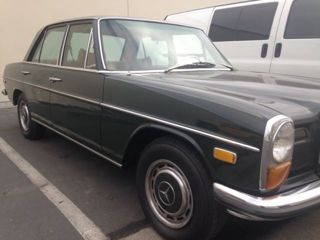 1969 Mercedes-Benz 200-Series - photo 3