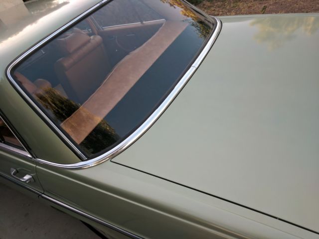 1969 Mercedes-Benz 200-Series Base - photo 10