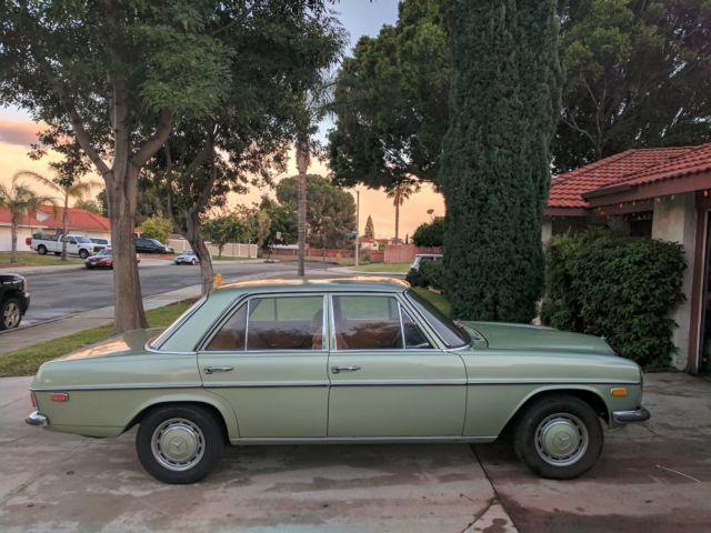 1969 Mercedes-Benz 200-Series Base - photo 6