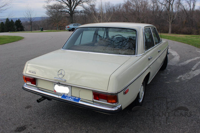 1969 Mercedes-Benz 200-Series 230 - photo 5
