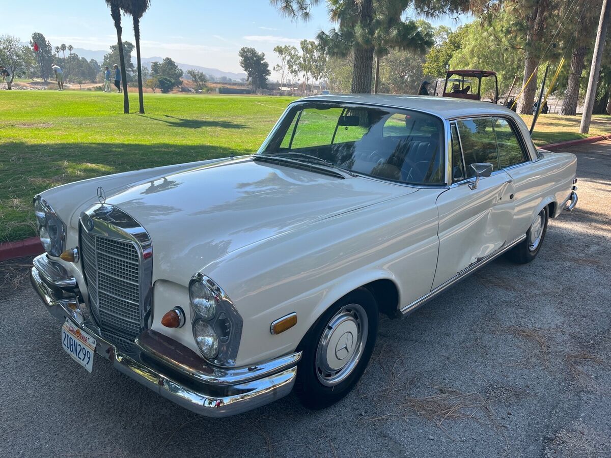 1969 Mercedes-Benz 280 SE Automatic Coupe White RWD Automatic 1969 Mercedes-Benz 280 SE Automatic