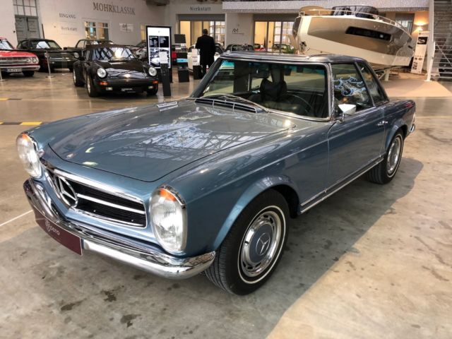 1969 Mercedes Benz 280 SL Pagode Automatic Transmission First Registration USA 1969 Mercedes-Benz SL-Class 280 SL
