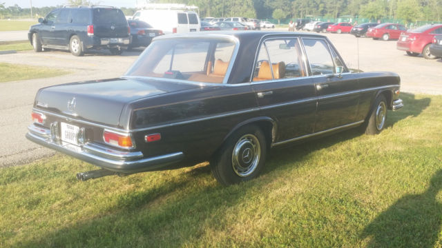 1969 Mercedes-Benz 200-Series - photo 4