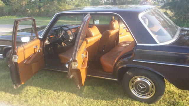 1969 Mercedes-Benz 200-Series - photo 5
