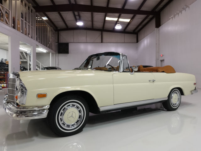 1969 Mercedes-Benz 200-Series 280SE Cabriolet, concours level restoration