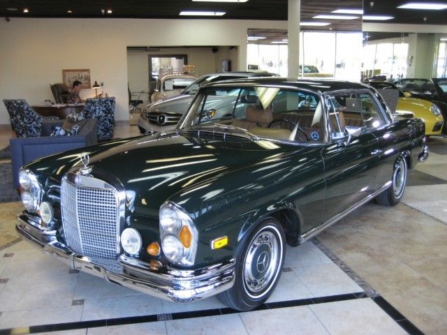 1969 Mercedes-Benz 280SE Coupe (111 Series) 1969 Mercedes-Benz 200-Series