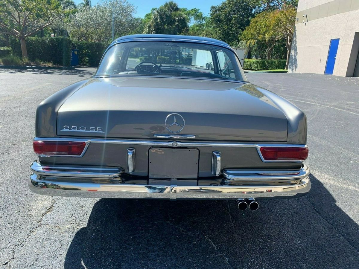1969 Mercedes-Benz 200-Series - photo 5