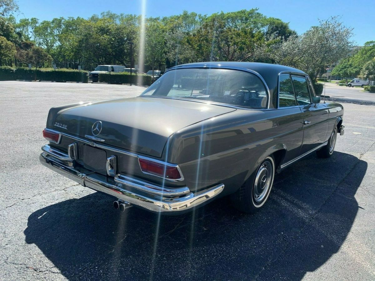 1969 Mercedes-Benz 200-Series - photo 6