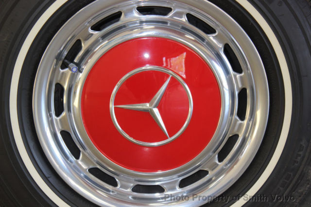 1969 Mercedes-Benz 200-Series - photo 12