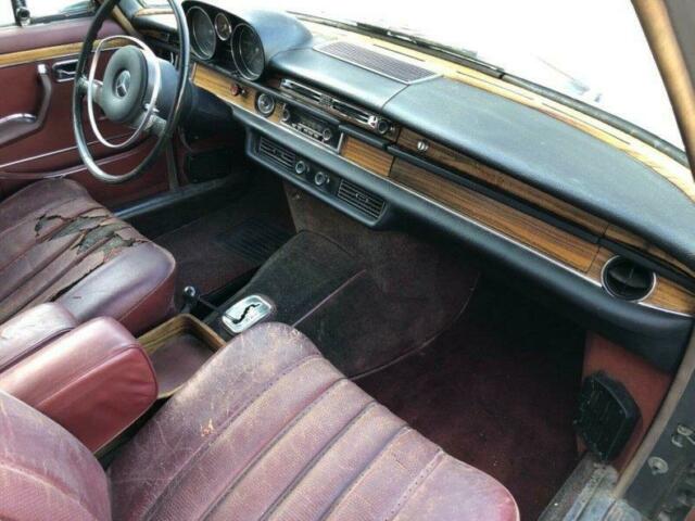 1969 Mercedes-Benz 300-Series CLEAN TITLE / AC / 82K MILES - photo 6