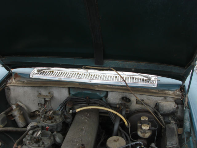 1969 Mercedes-Benz 200-Series - photo 7