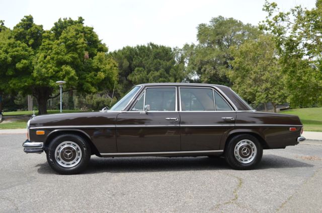 1969 Mercedes-Benz 200-Series -- - photo 2
