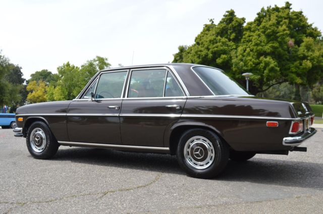 1969 Mercedes-Benz 200-Series -- - photo 3