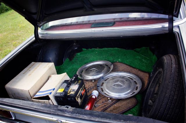 1969 Mercedes-Benz 200-Series - photo 11
