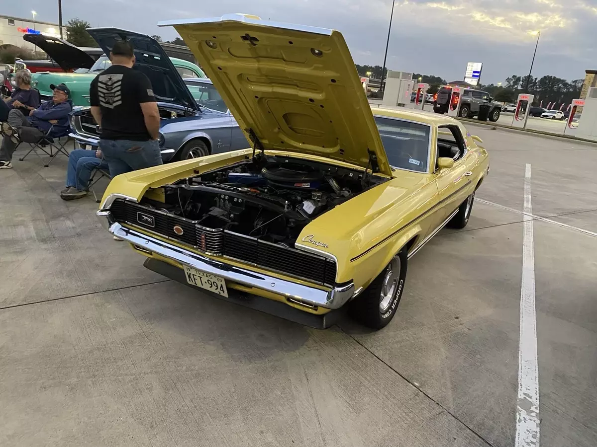 1969 Mercury Cougar Coupe Yellow Eliminator 1969 Mercury Cougar Eliminator