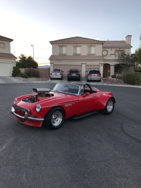 1969 MG custom hot rod convertible 427 Corvette Engine 1969 MG MGB Convertible Auto