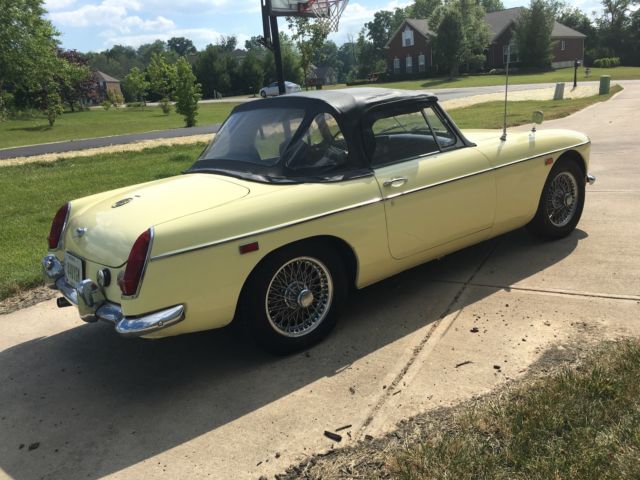 1969 MG MGB Convertible - photo 5