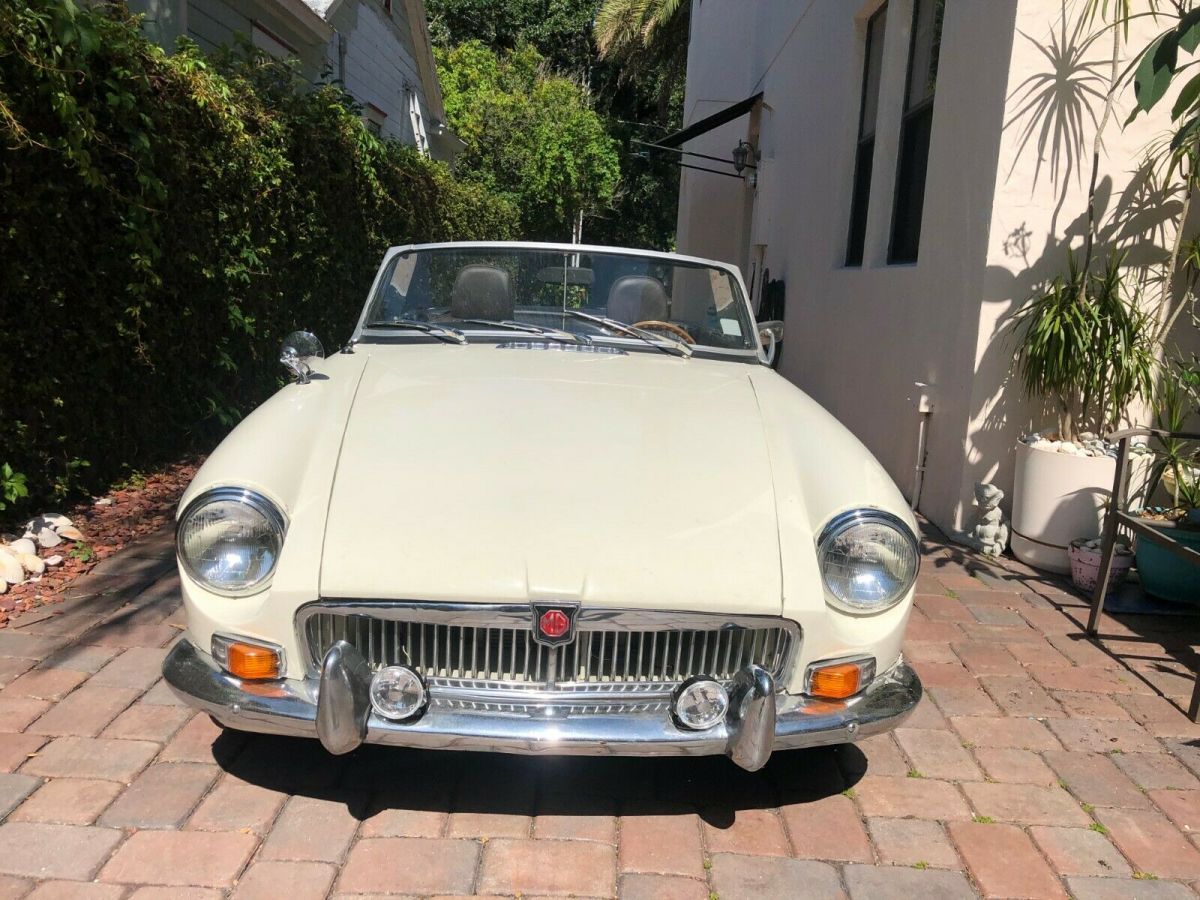 1969 MG MGB Roadster - photo 6